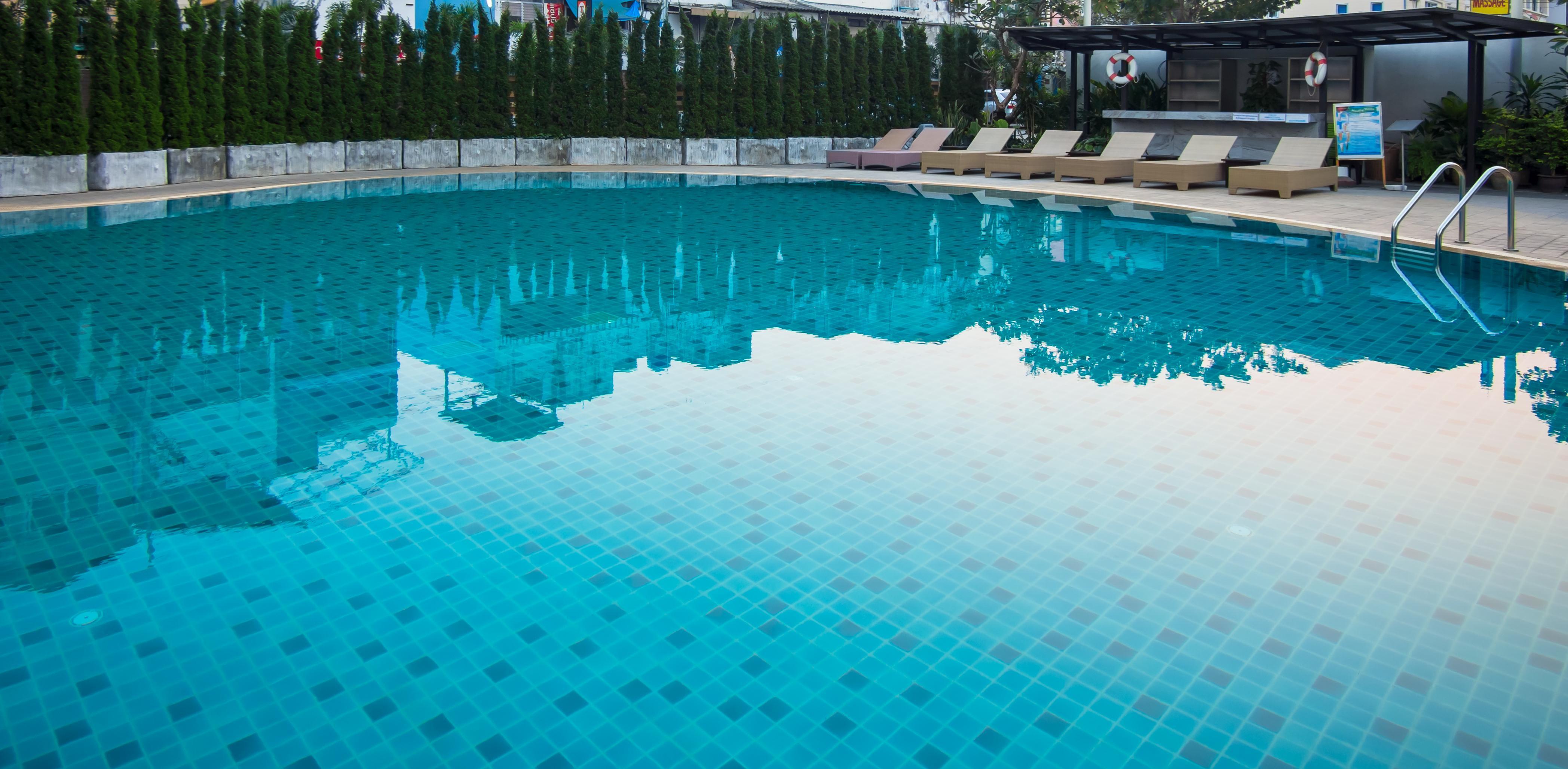 Pattaya Discovery Beach Hotel - Sha Extra Plus Екстер'єр фото