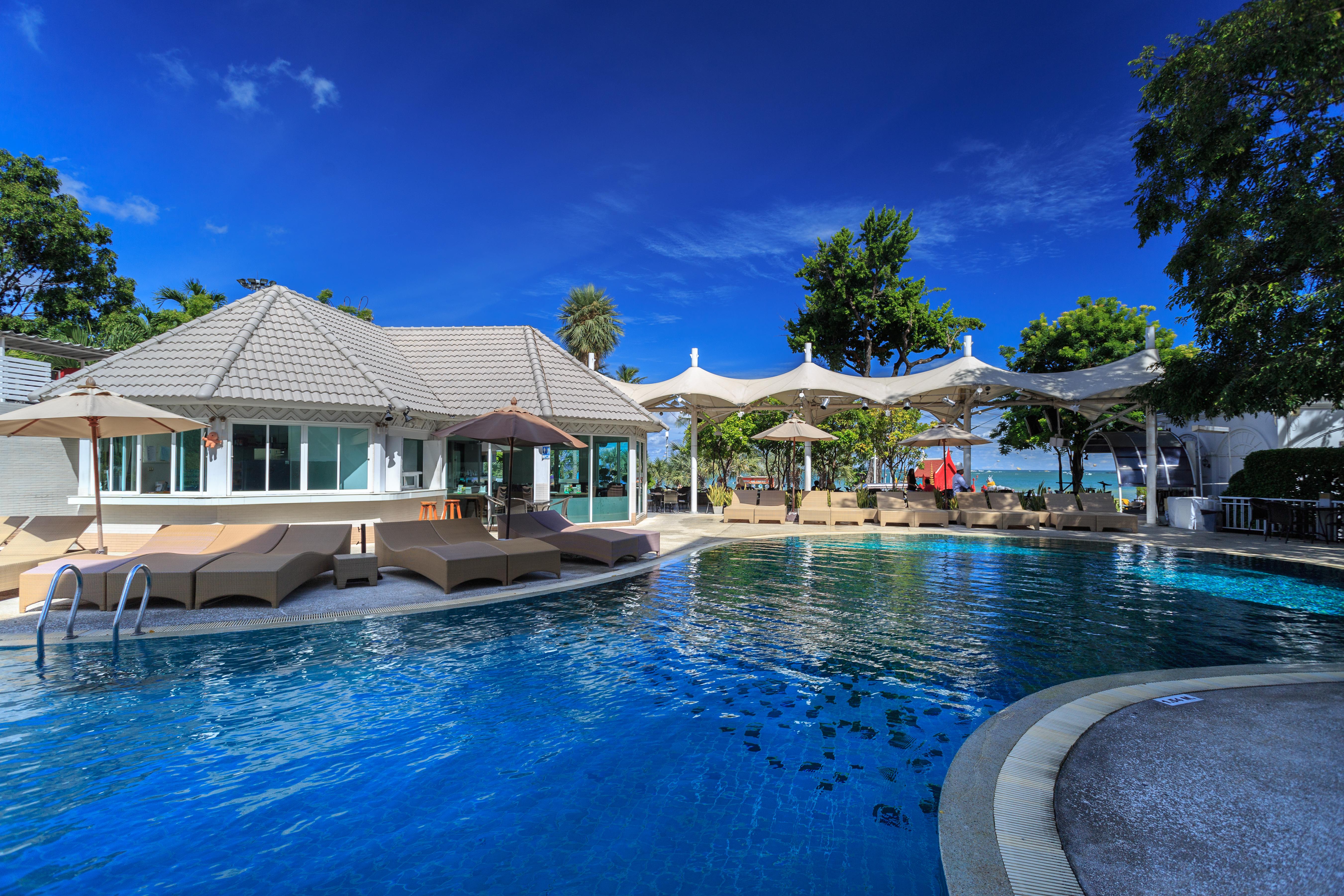 Pattaya Discovery Beach Hotel - Sha Extra Plus Екстер'єр фото