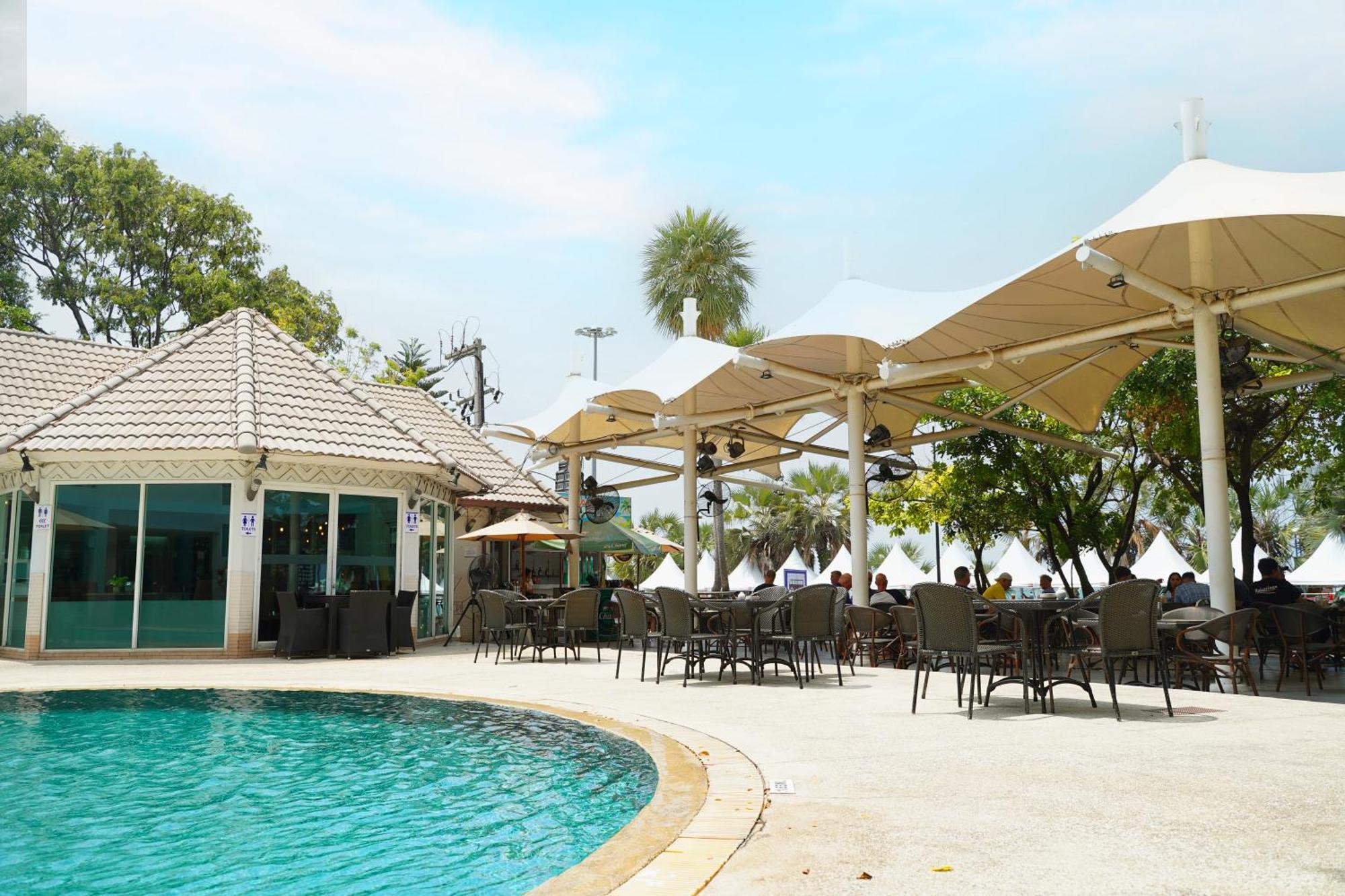 Pattaya Discovery Beach Hotel - Sha Extra Plus Екстер'єр фото